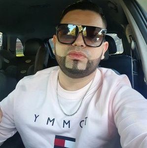 Meet your Posher, Daniel